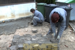 tlakovanje-polaganje-tlakovcev